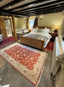 Heathrow Cottages B&B - Room