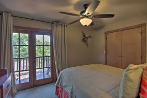 Lakefront Chico Haven w/ Multi-Level Private Dock! - Interior