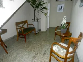 Upper Hotel - Lobby sitting area