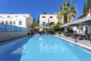 Vanas Apartments - Pool