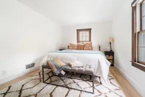 Blackwoods Old Country Home 5 Bedroom Home by RedAwning - Room