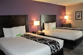 La Quinta by Wyndham Huntsville Airport Madison - Room