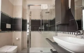 La Grotta Hotel - Bathroom