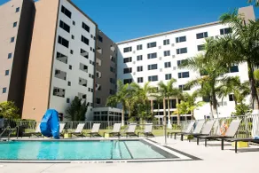 Element by Marriott Miami Doral - Piscine