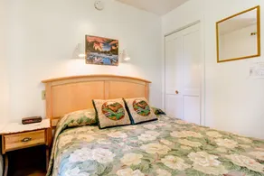 Views inside Yosemite-Timber Lodge-Sleeps 6 - Værelse