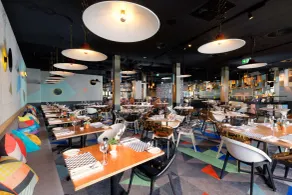 Atura Albury - Restaurant