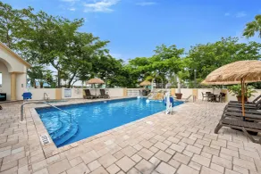 Bayfront Inn 5th Avenue - Pool