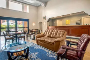 Quality Inn & Suites Jacksonville-Baymeadows - Hall