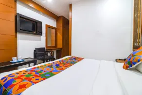 FabHotel Nand's Residency - Room