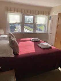 The Trooper Inn - Room