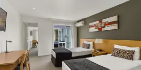 Quality Inn & Suites Traralgon - Room