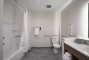 Holiday Inn Express & Suites Chicago - Hoffman Estates by IHG - Salle de bain