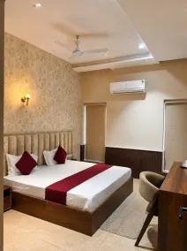 GRAND VISTA SANGRUR - Zimmer