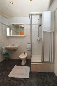 sWirtshaus M&N - Bathroom