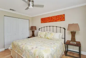 Beach Place Guesthouses - Chambre