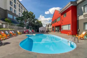 Quality Inn Kamloops - Pool