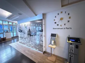 Holiday Inn Paris Montmartre by IHG - Reception
