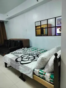Luxurious Condo in Quezon City with Private Pool and City Views - Chambre