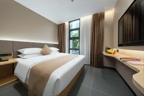 Lofi Hotel (Pazhou Canton Fair Center Branch) - Ausblick vom Zimmer