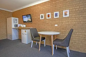 Coast Inn Motel - Room
