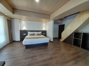 Sumitel Pelling - Room