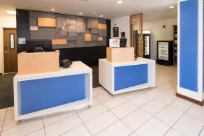Holiday Inn Express & Suites - Portage by IHG - Réception