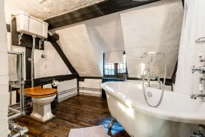 Burnside Hotel - Bathroom