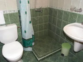 Family Hotel Romantik - Bathroom