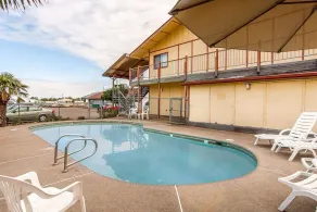 Ashland Valley Inn - Pool