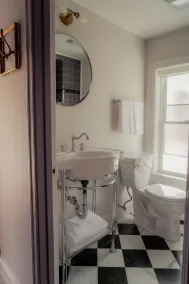 The Bookhouse Hotel - Baño
