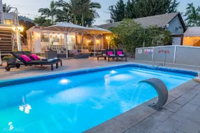 Kamaya Suites - Pool