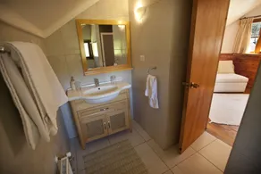 Hotel Posada del Río - Parque Metreñehue - Badezimmer