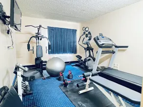 Hometown Inn & Suites - Treningsfasiliteter