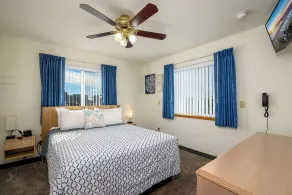 Ocean Suites Motel - Room