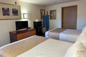Econo Lodge Edmonds North Seattle - Room