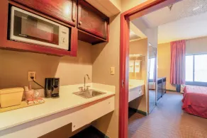 Ark Suites By OYO Jonesboro I-555 - Chambre