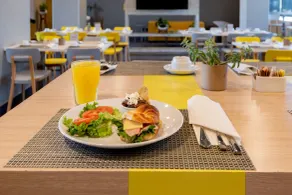 City Express Plus by Marriott Guadalajara Palomar - Restaurant