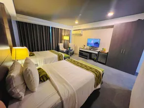 88 Courtyard Hotel - Room