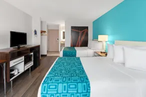 Howard Johnson by Wyndham Romulus Detroit Metro Airport - Chambre