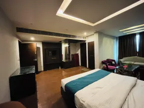 HOTEL BILLIONS AIRPORT - Rum