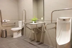 Douzi Hotel-Xpark. Gloria Outlets. Taoyuan MRT - Baño