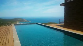 Le Tomino - Pool