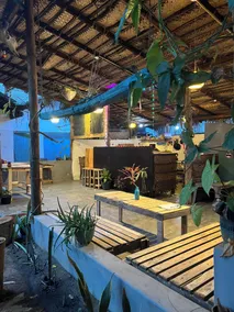 Beach Hut - Restaurant