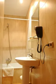 Hotel Torrezaf - Bad