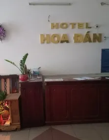 Hoa Dan - Reception