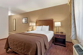 Best Western Plus Concord Inn - Chambre