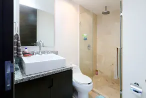 Torre Península - Bathroom
