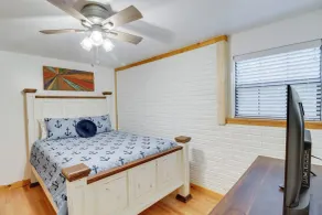 Woodsy Gassville Getaway ~ 3 Mi to White River! - Interior