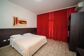 Hotel Joli - Zimmer