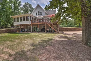 10-Acre Mountain Home Getaway w/ Fire Pit - Innvendig